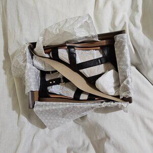 (NEW) Crown Vintage Ankle Sandals